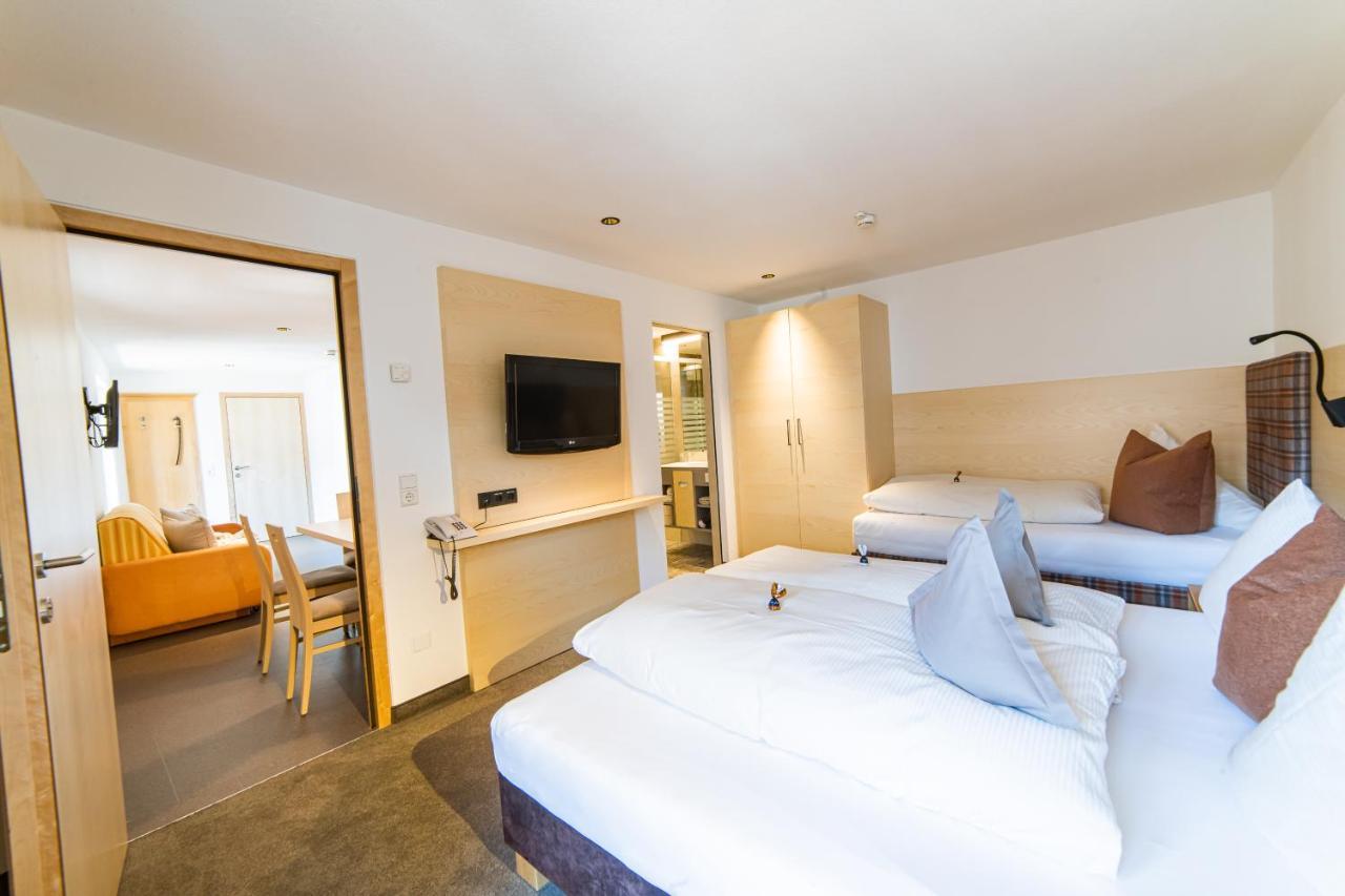 Aparthotel Hochland Gmbh Nauders Zewnętrze zdjęcie